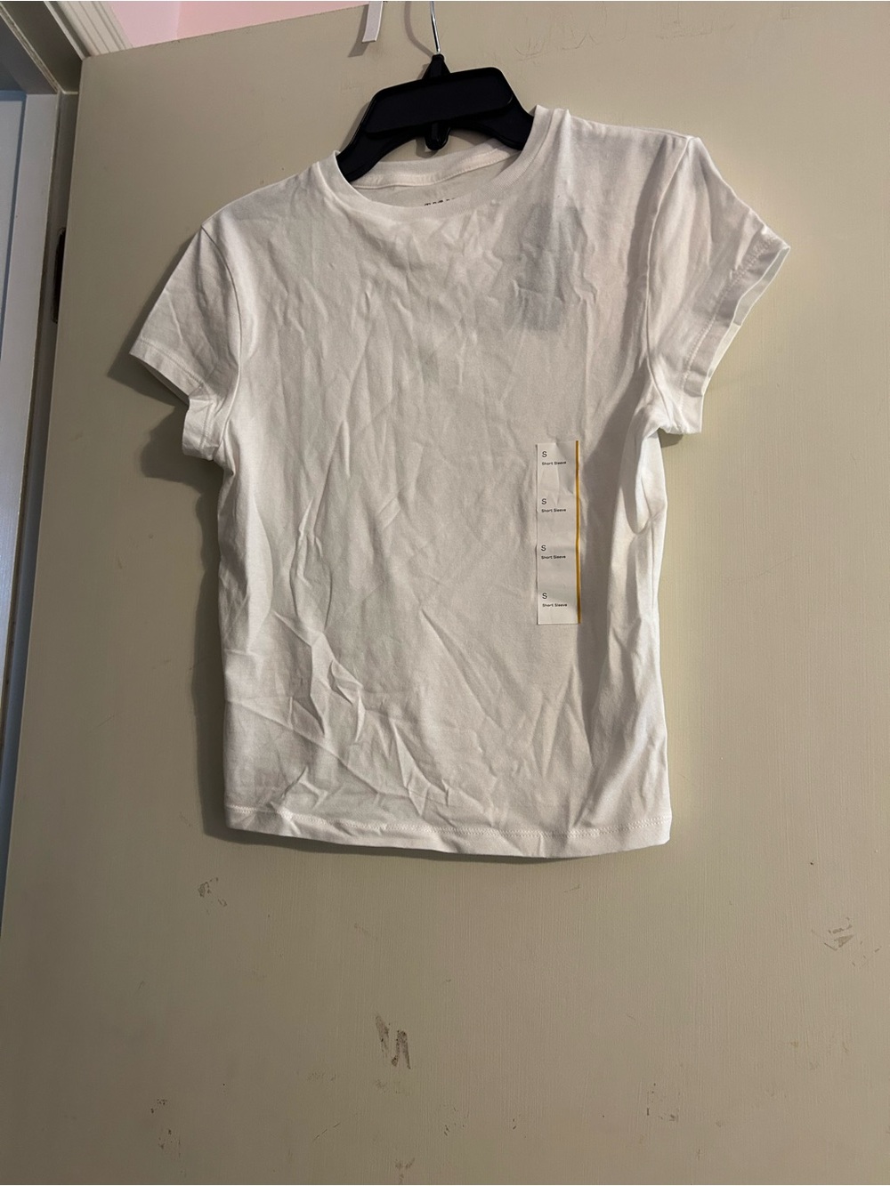 wild fable White Short Sleeve Crewneck Tee